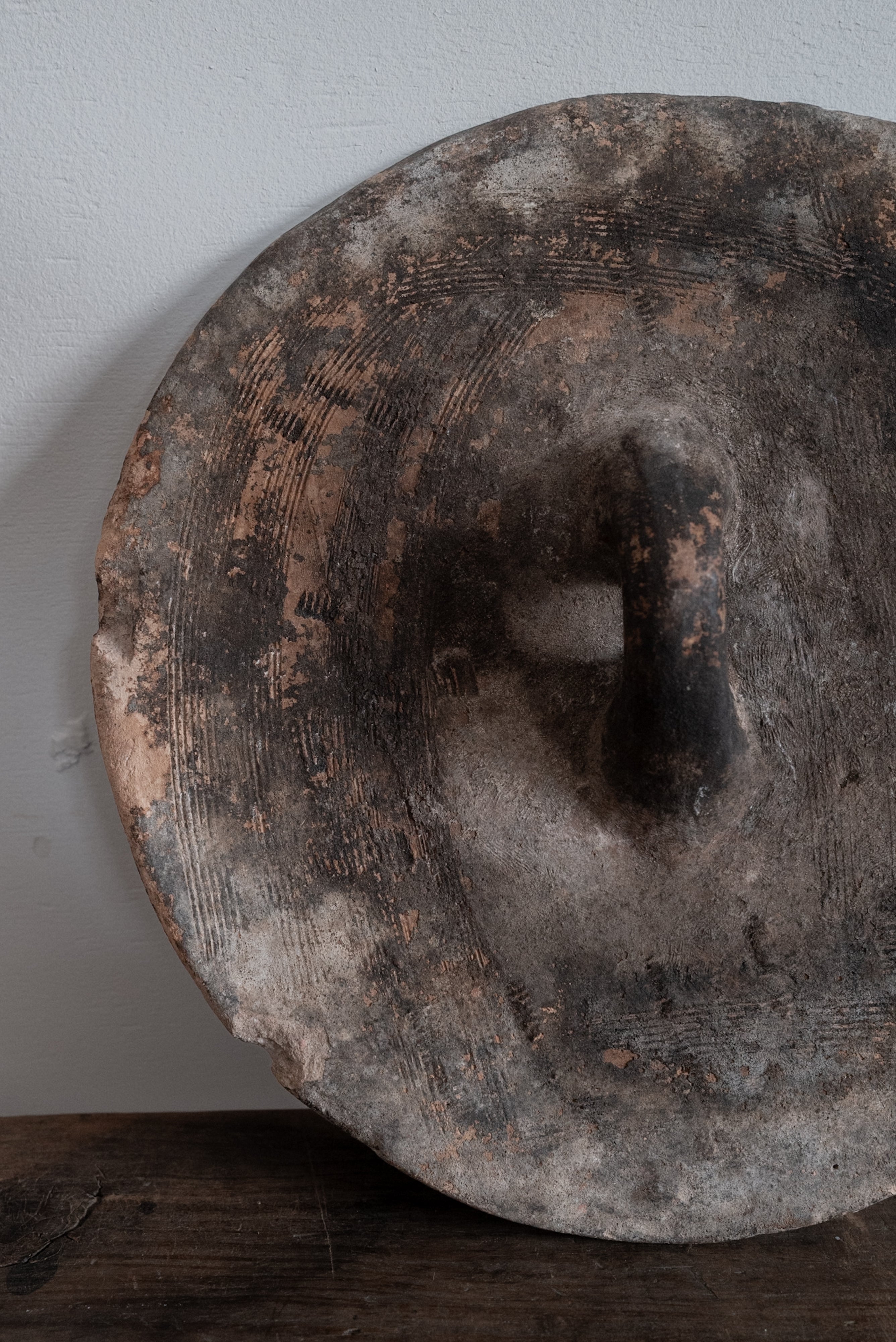 17th-18th Century Italian Terracotta Pottery Lid AN-24054