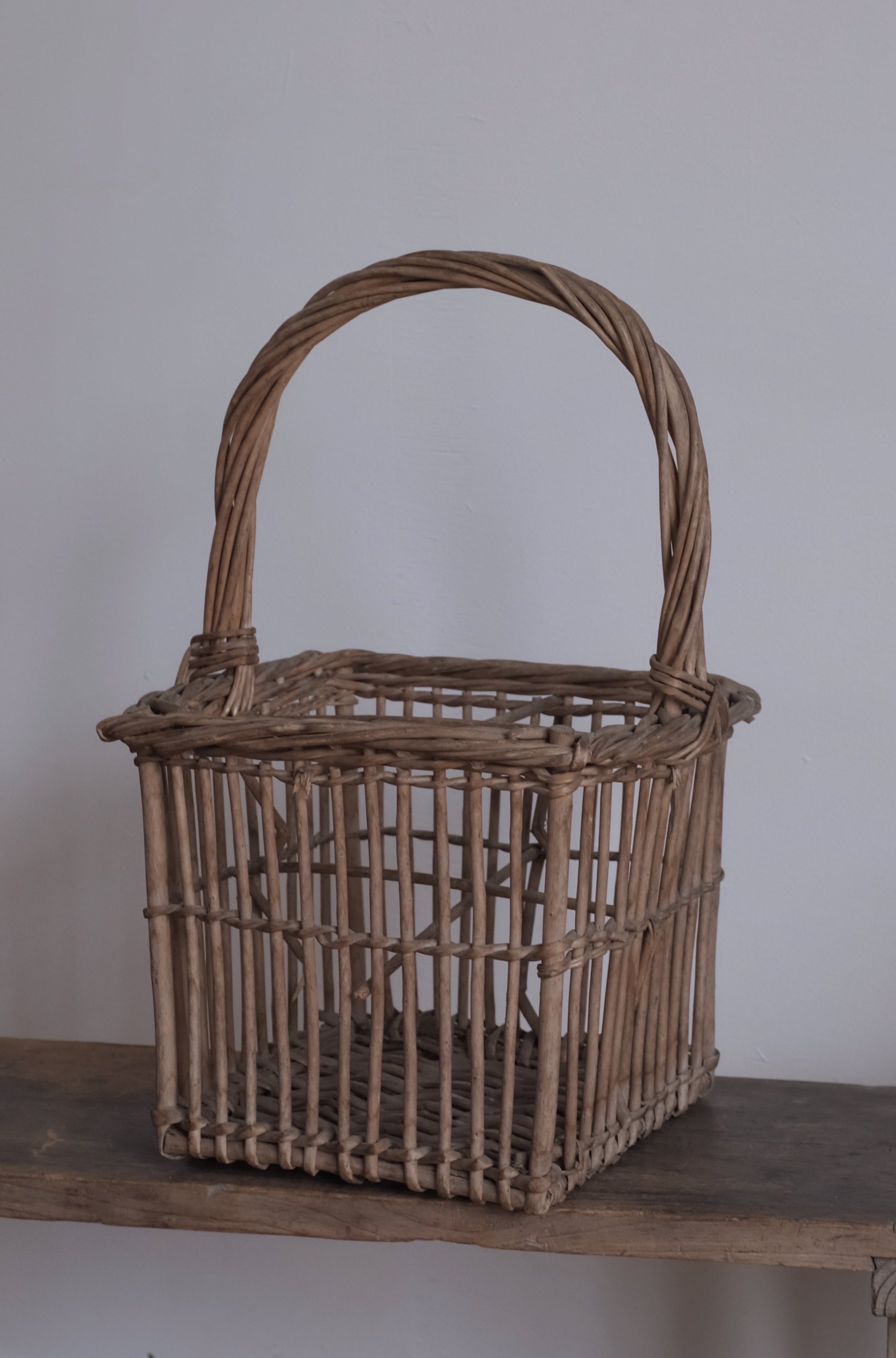  French Wicker Basket  "Panier" / フランス ボトル入れ用 パニエ, French Wicker Basket "Panier",- ambiant