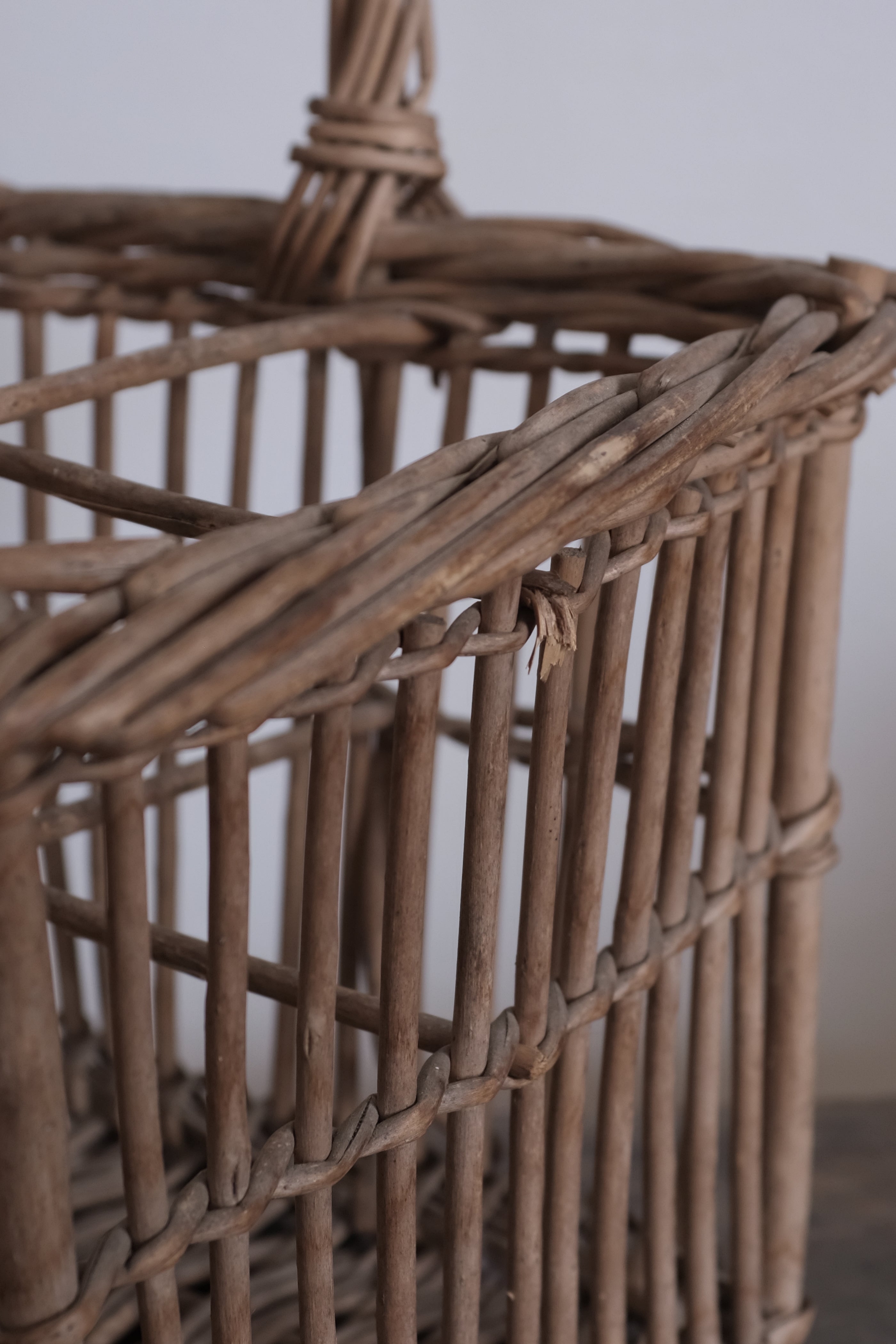  French Wicker Basket  &quot;Panier&quot; / フランス ボトル入れ用 パニエ, French Wicker Basket &quot;Panier&quot;,- ambiant