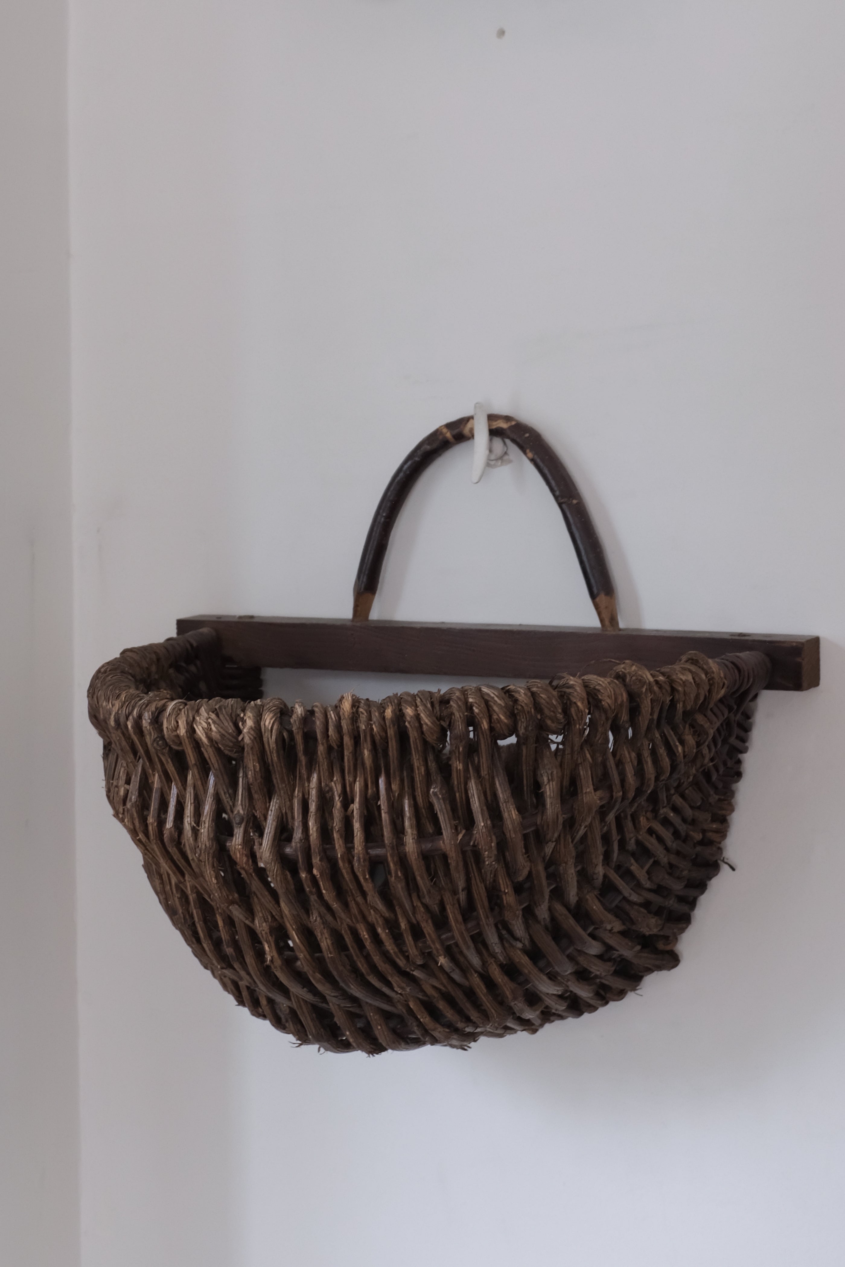  French Wall Hanging Basket  "Panier" / フランス アンティーク 壁掛け パニエ, French Wall Hanging Basket "Panier",- ambiant