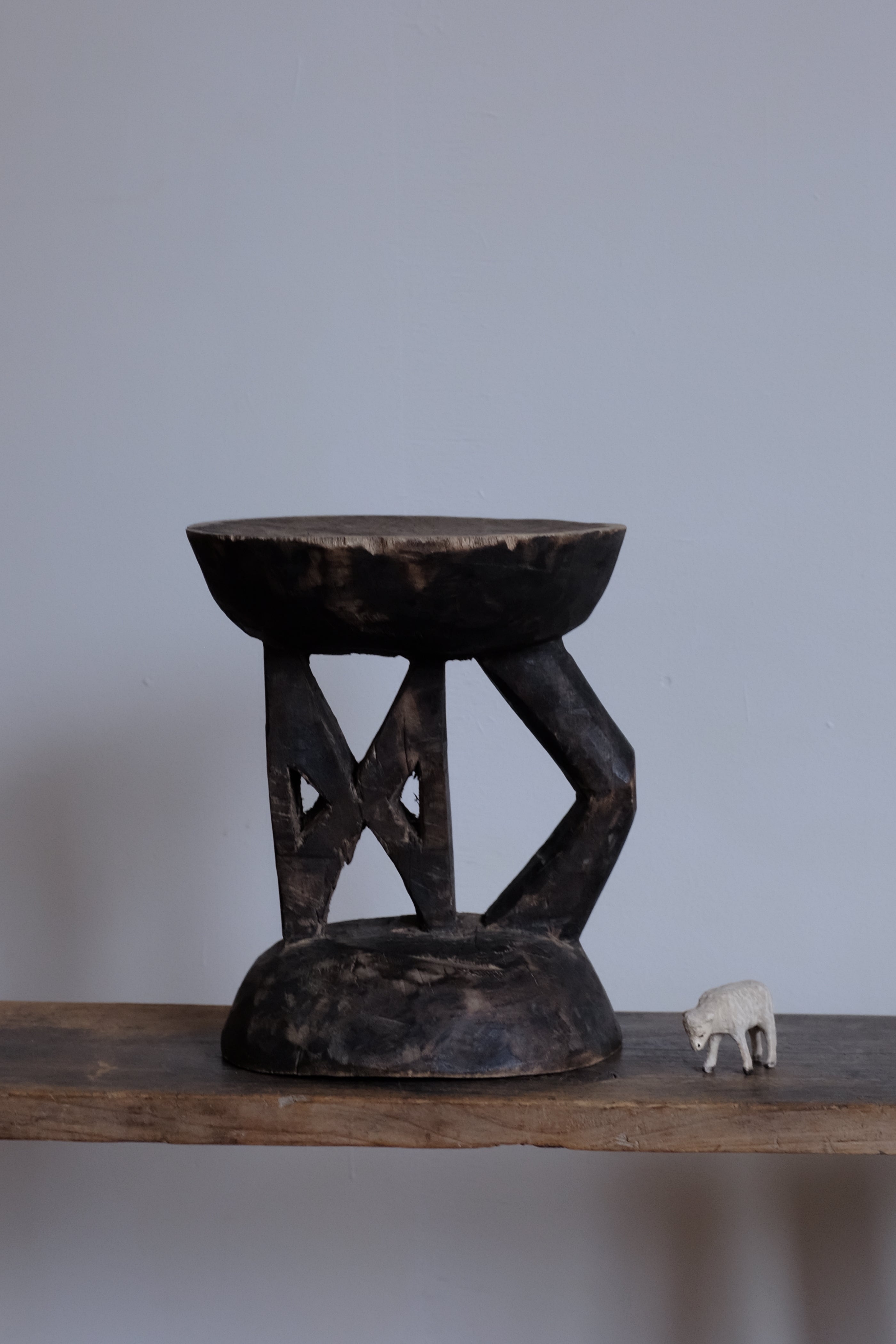 Tonga Wooden Stool / トンガ族 スツール – ambiant