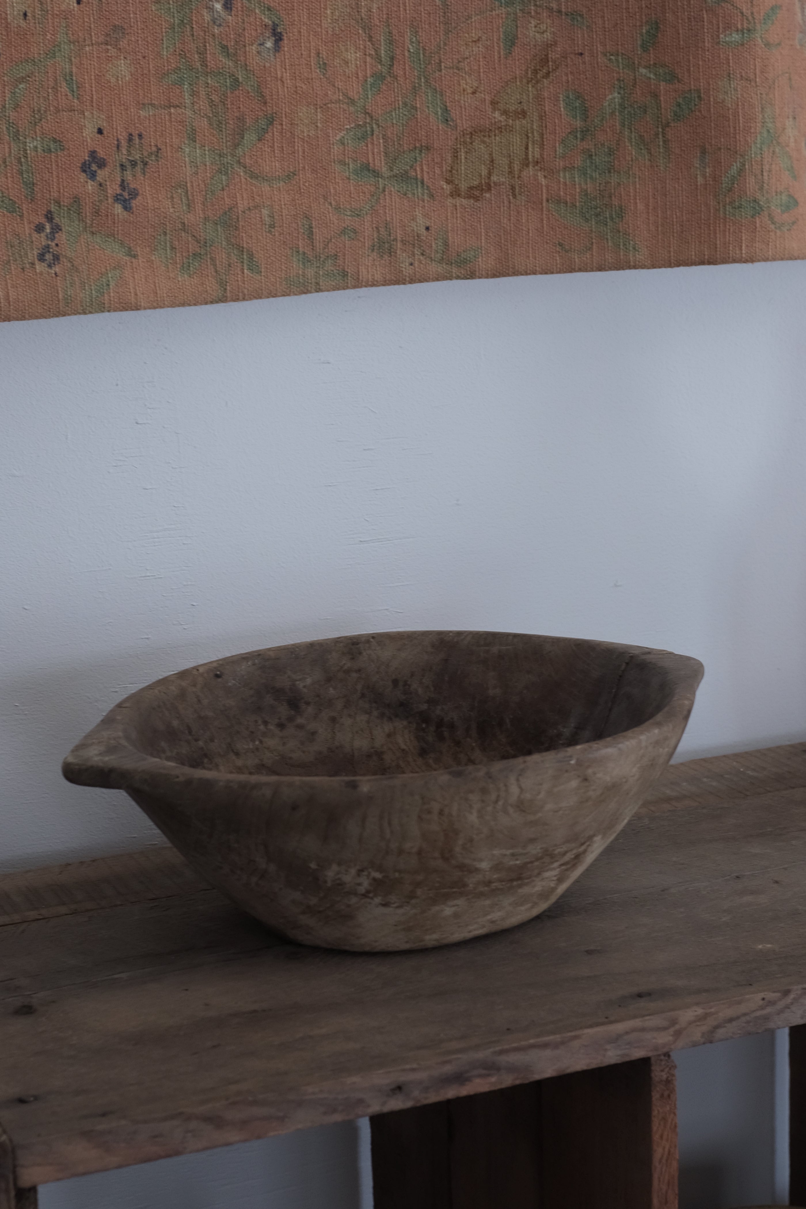  Spanish 19th Century  Wooden Bowl / 19世紀 スペイン 木鉢 木製ボウル, Spanish 19th Century Wooden Bowl,- ambiant