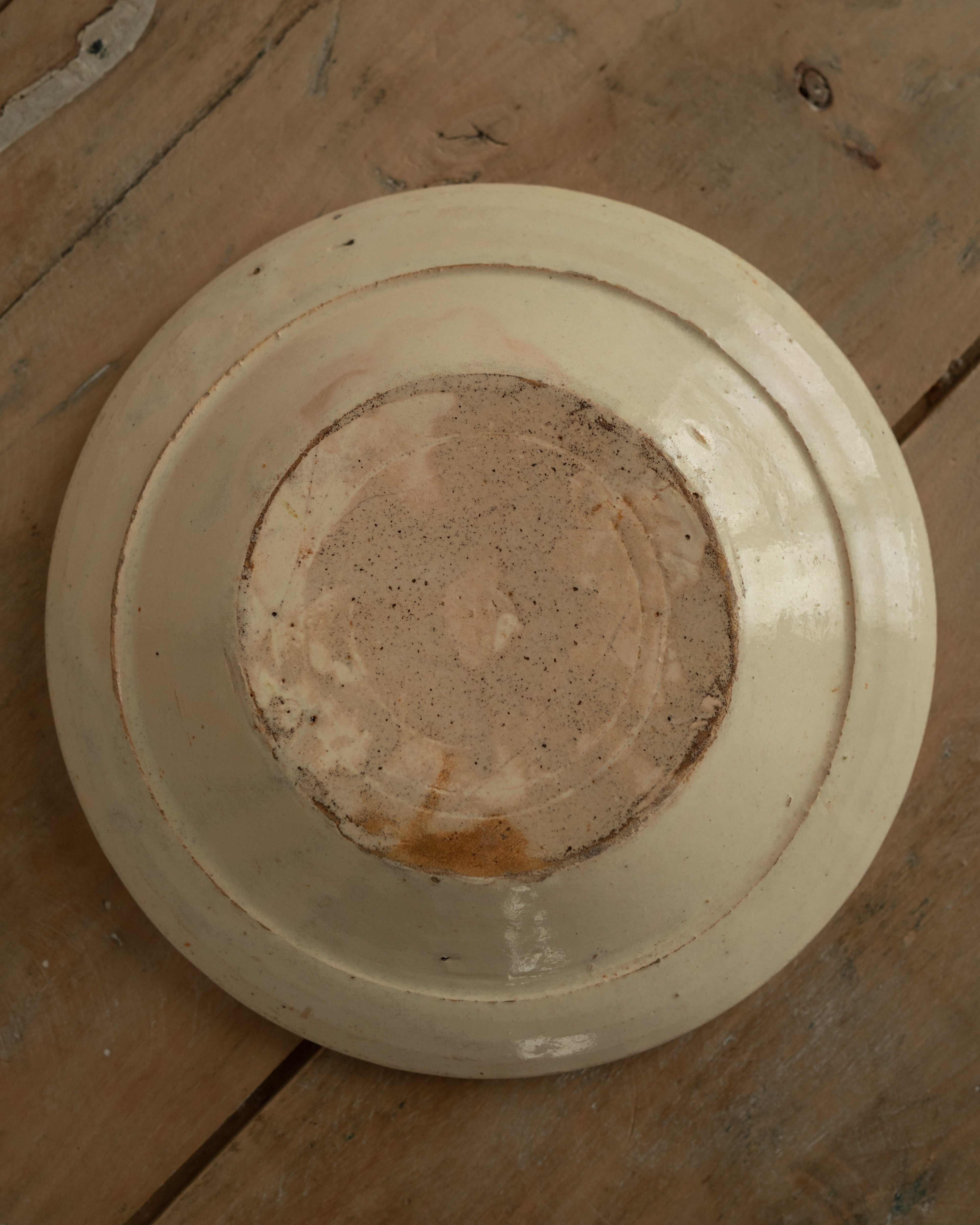 19th Century Italian Grottaglie, Puglia, Tin-Glazed Flower Plate AN-25194