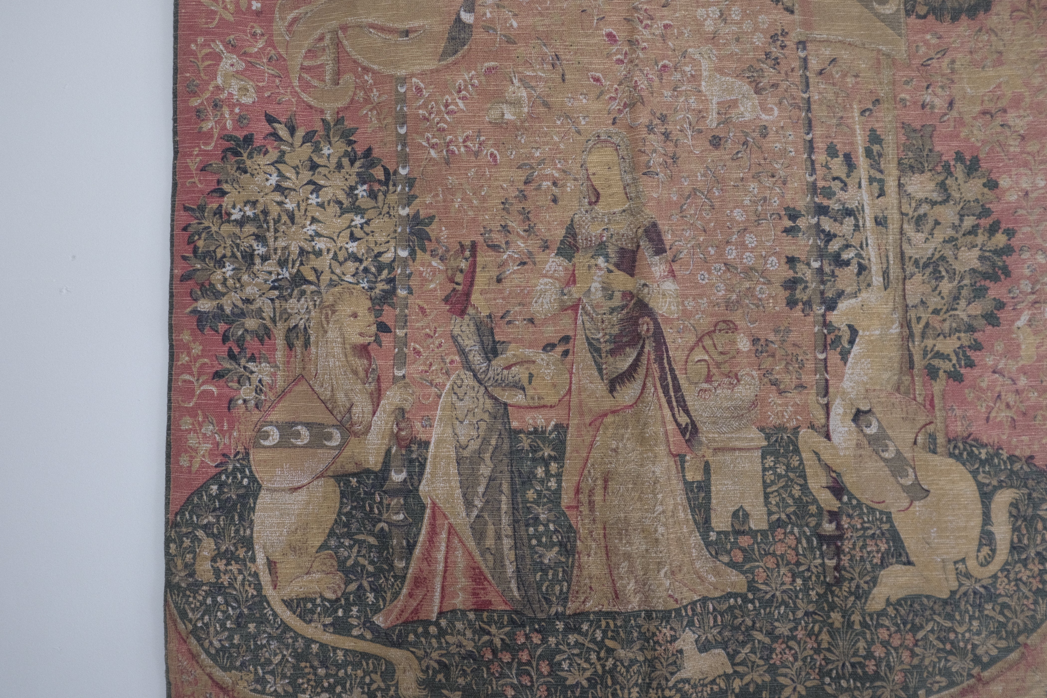  Tapestry  &quot;La Dame à la licorne -l&#39;odorat-&quot;, ,- ambiant